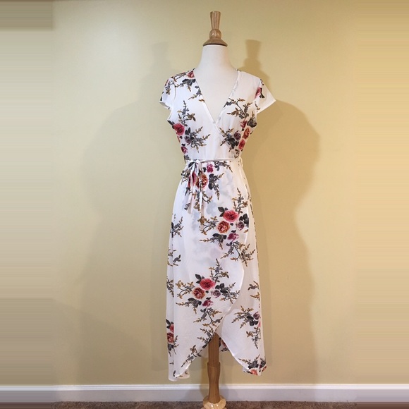 White Floral High Low Wrap Maxi Dress - Picture 5 of 8